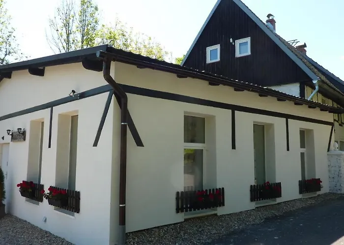 Magiczna Kuznia Δωμάτια σε οικογενειακή κατοικία Stara Kamienica