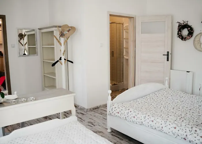 Magiczna Kuznia Δωμάτια σε οικογενειακή κατοικία