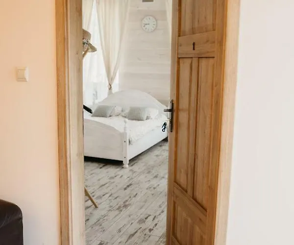 Δωμάτια σε οικογενειακή κατοικία Magiczna Kuznia *