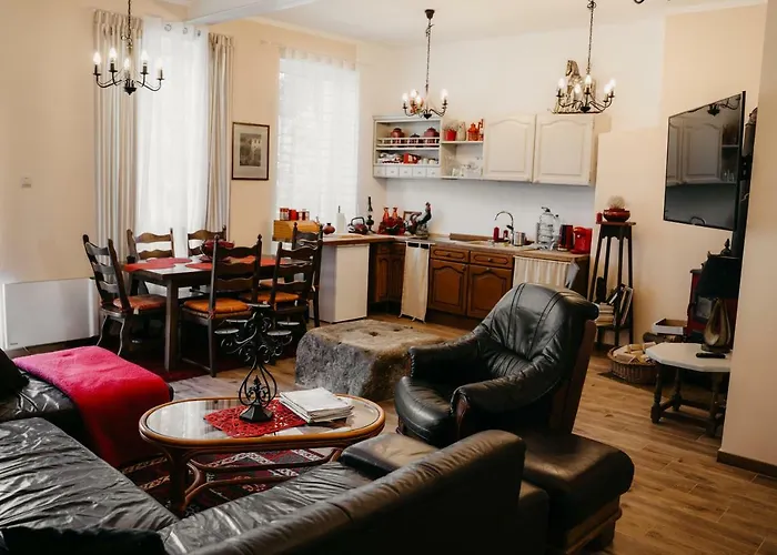 Δωμάτια σε οικογενειακή κατοικία Magiczna Kuznia Stara Kamienica