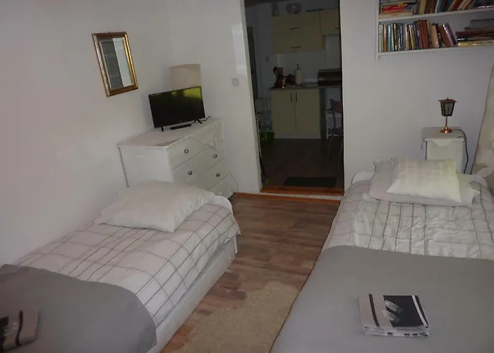 Magiczna Kuznia Δωμάτια σε οικογενειακή κατοικία *